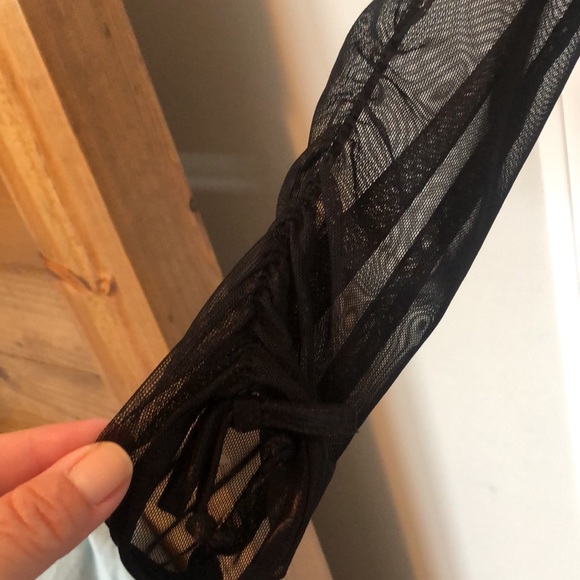 🍁4/$15 floral and black Dress - Picture 3 of 8